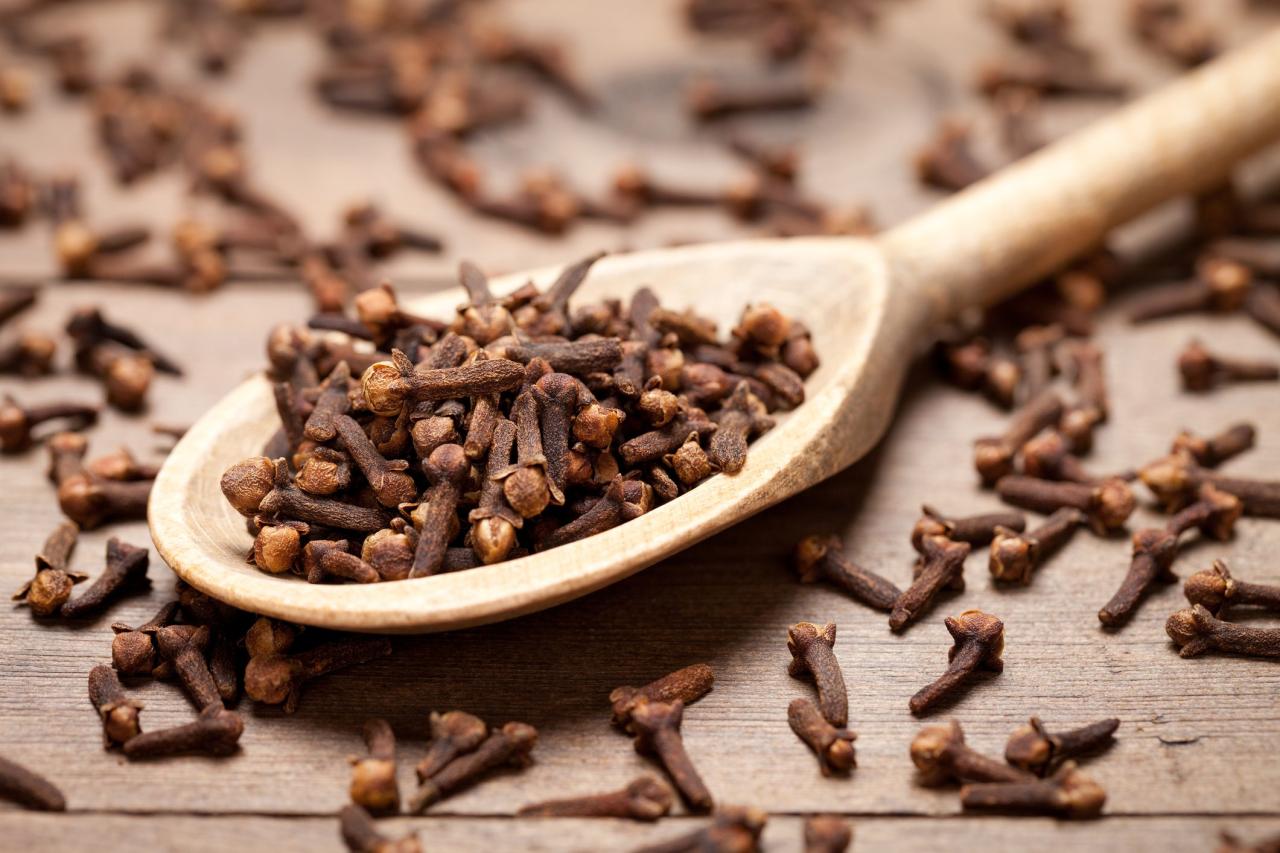 Cloves benefits health should know