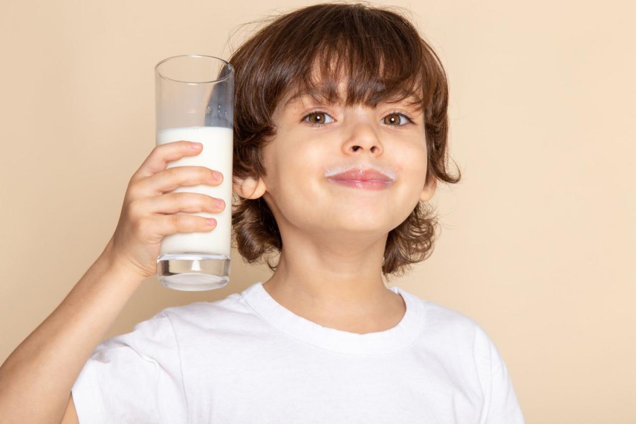 Milk child give bed before drinking has whether wonder research children answer skynesher getty via