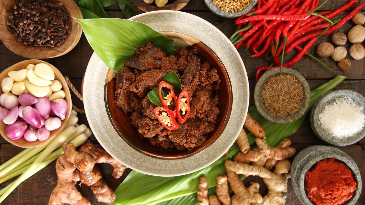 Rendang kuliner indonesian masakan padang khas nusantara terenak resep mendunia aneka rempah culinary sumatera kumparan menurut tradisional randang citrust rasa