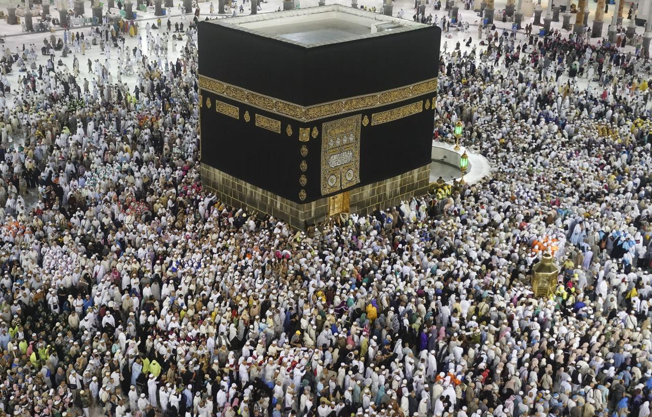 Hajj haj incidents major sins muslims wash away begin pilgrimage million annual their two pray mountain mount desk forgiveness